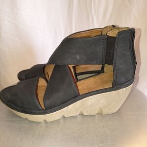 Women's Size 8 Clarks Artisan Clarene Glamour Black Comfort Wedge Sandals